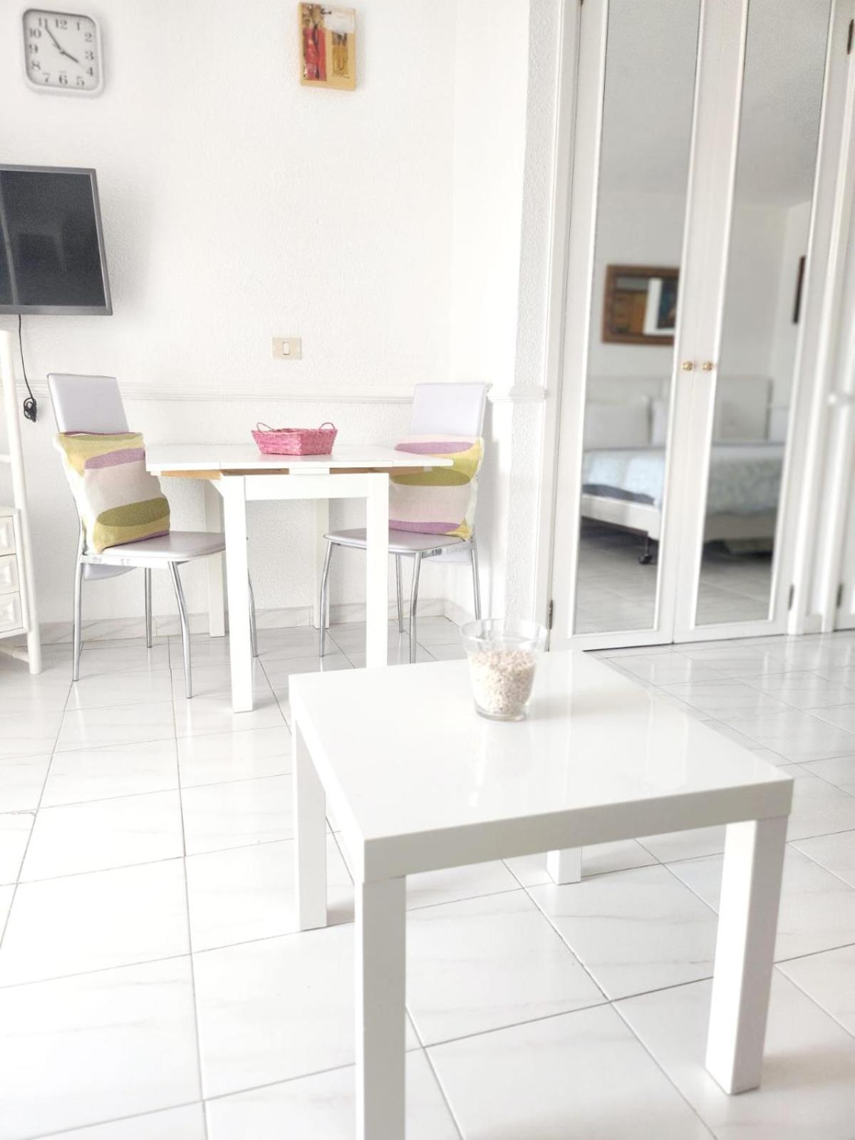 Porto Royale Apartment Los Cristianos  Ngoại thất bức ảnh